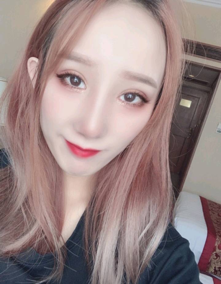 咪咪又软又大，抓着很舒服